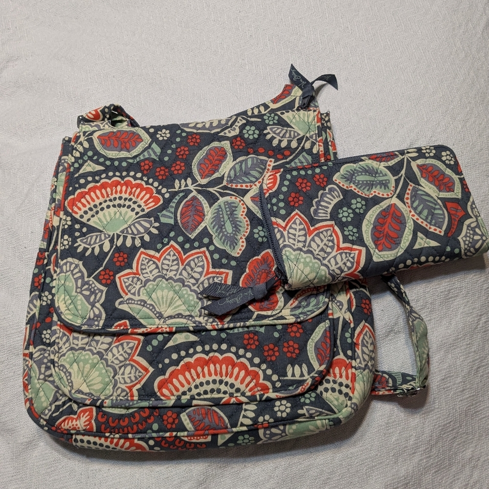 Vera Bradley Mailbag with matching accordion wallet